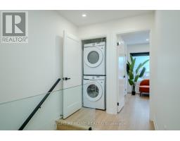 16 Habibi Lane, Toronto, ON M6E1N1 Photo 25