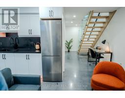16 Habibi Lane, Toronto, ON M6E1N1 Photo 26