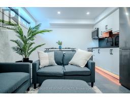 16 Habibi Lane, Toronto, ON M6E1N1 Photo 27