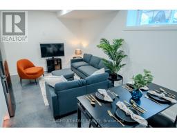16 Habibi Lane, Toronto, ON M6E1N1 Photo 28