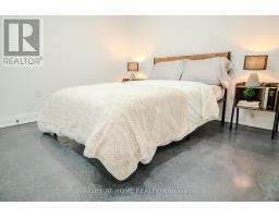 16 Habibi Lane, Toronto, ON M6E1N1 Photo 33