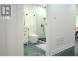 16 Habibi Lane, Toronto, ON M6E1N1 Photo 36