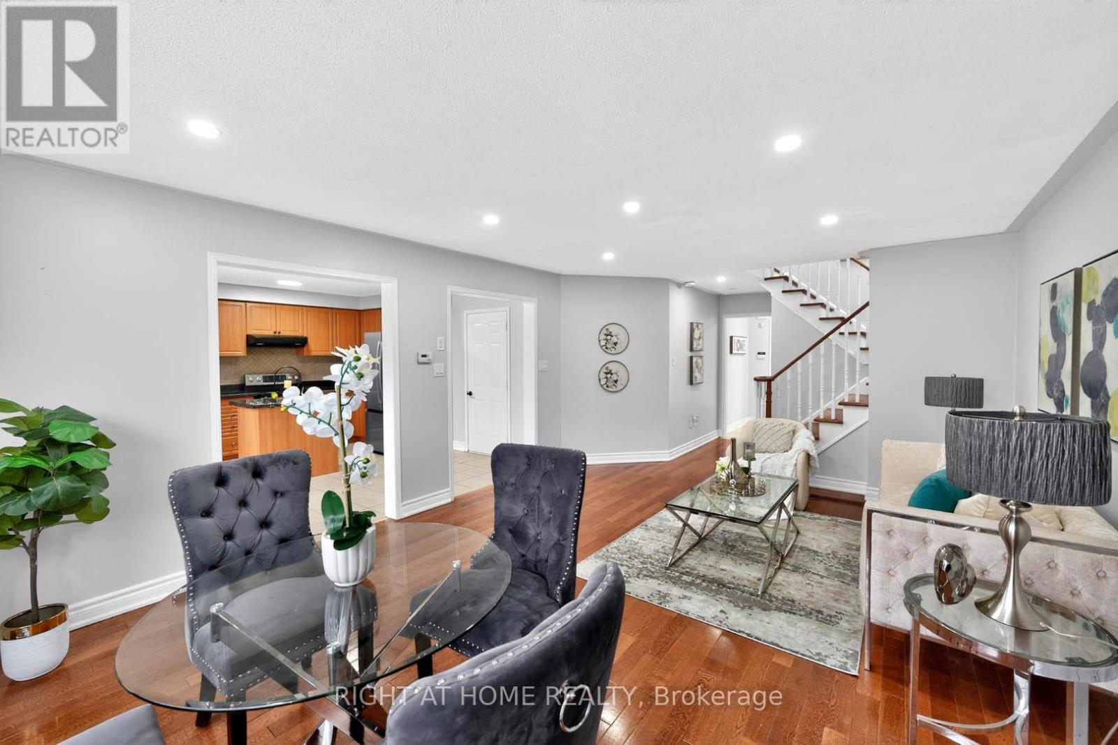 36 EARLSBRIDGE BOULEVARD - 13