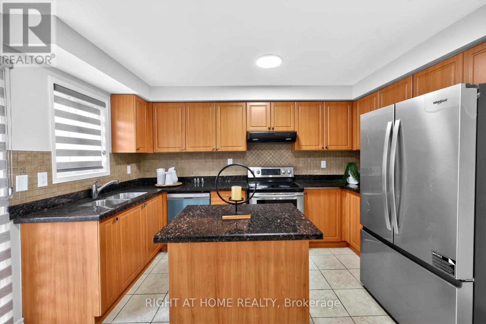 36 EARLSBRIDGE BOULEVARD - 18