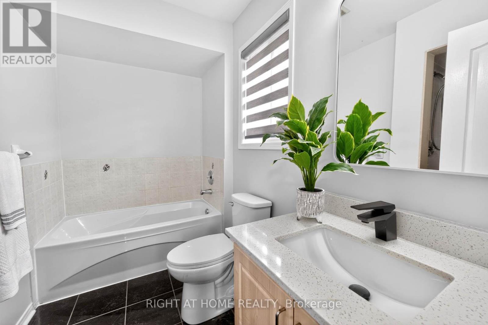 36 EARLSBRIDGE BOULEVARD - 25
