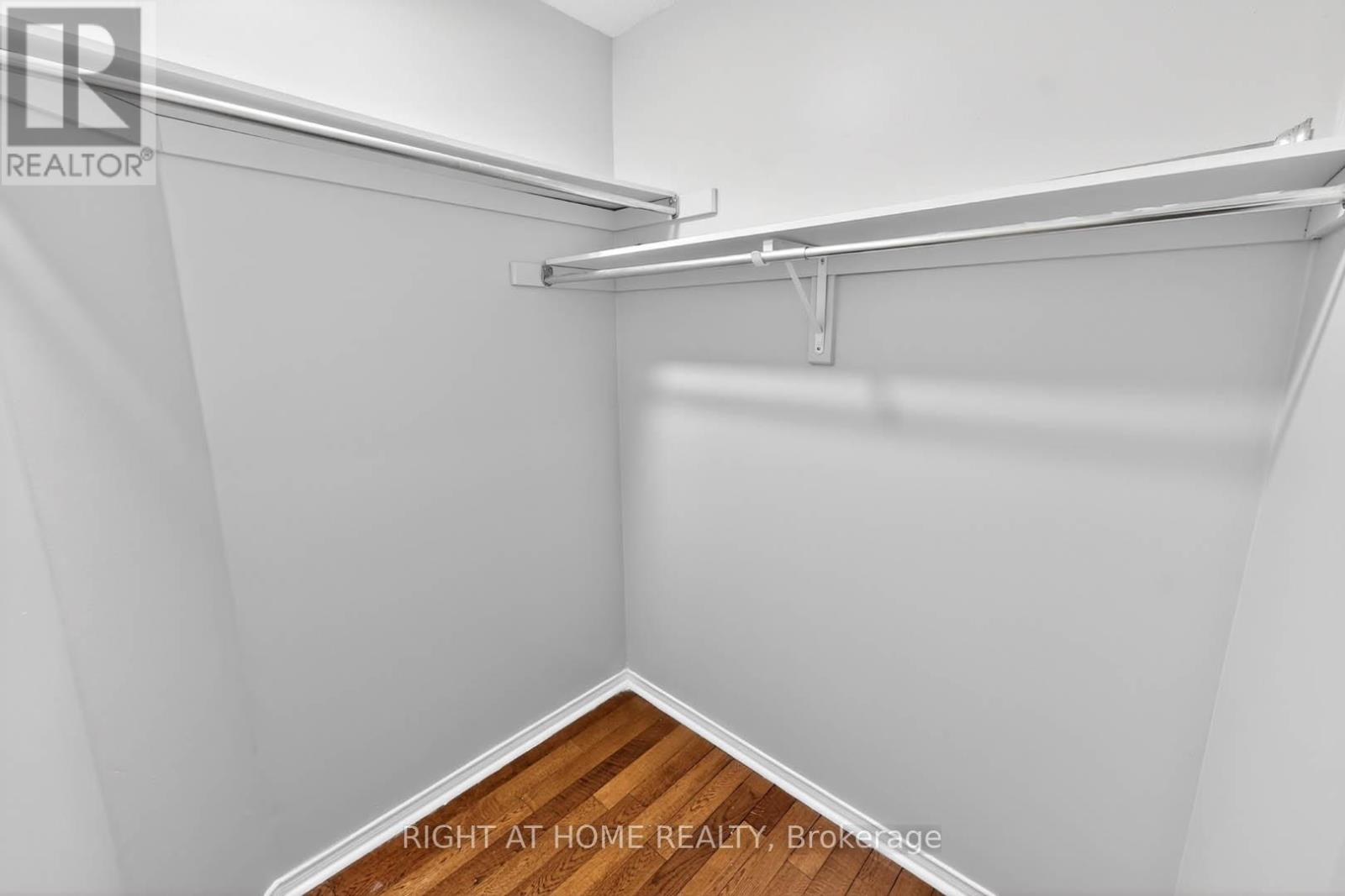 36 EARLSBRIDGE BOULEVARD - 30