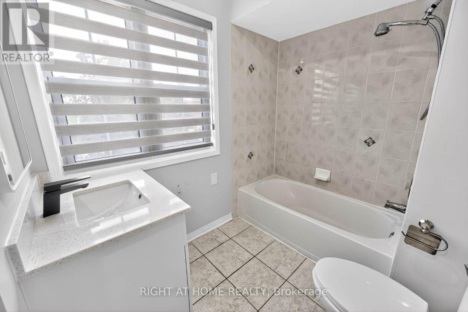 36 EARLSBRIDGE BOULEVARD - 31