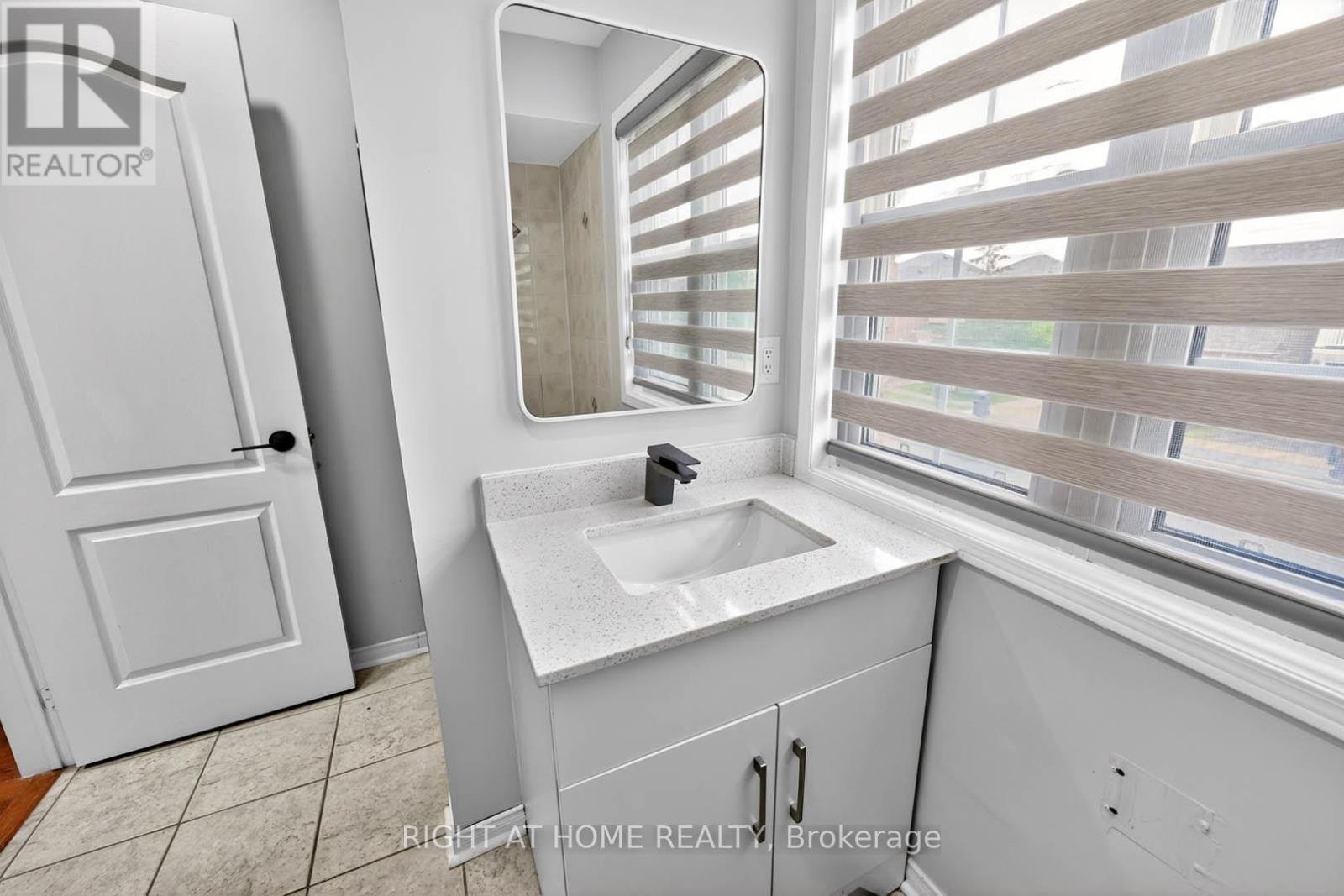 36 EARLSBRIDGE BOULEVARD - 32