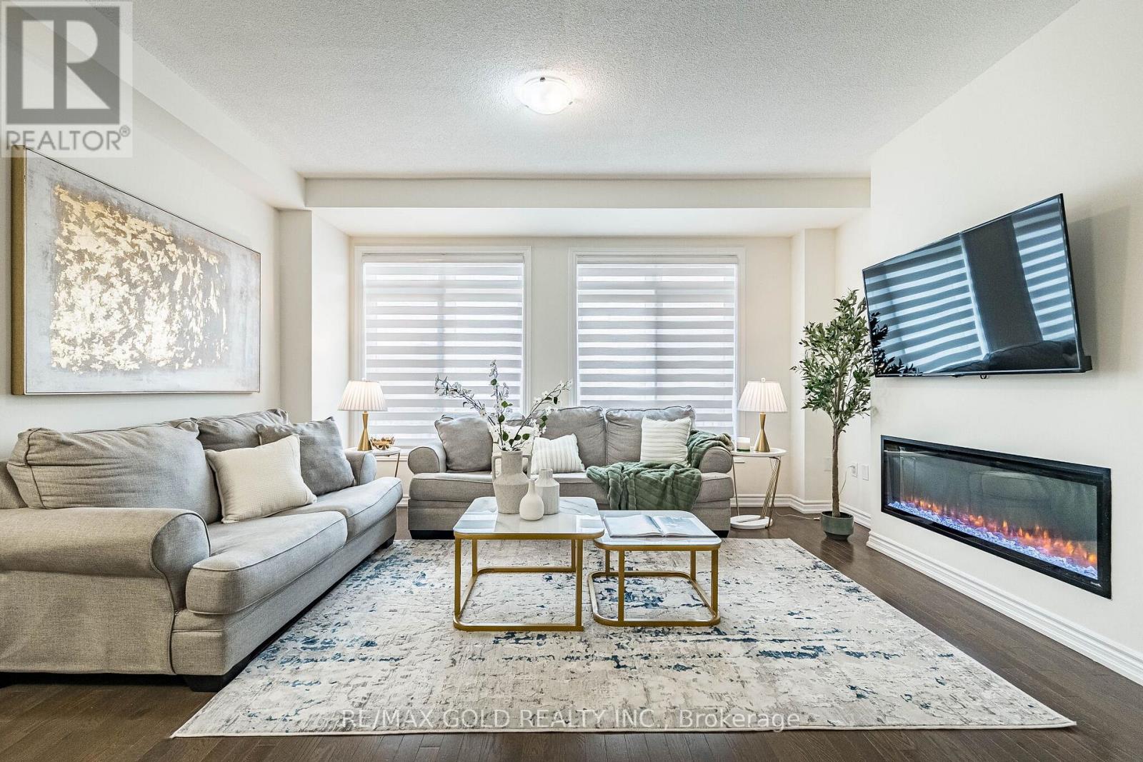 44 DONALD FICHT CRESCENT - 17
