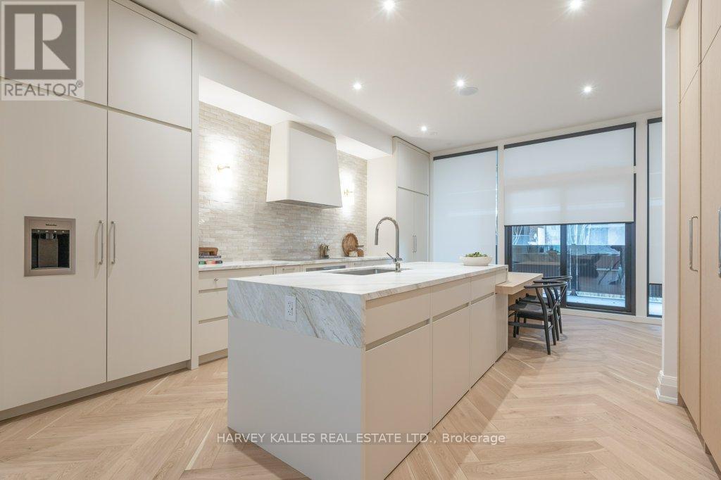 32 EVERGREEN GARDENS - 15