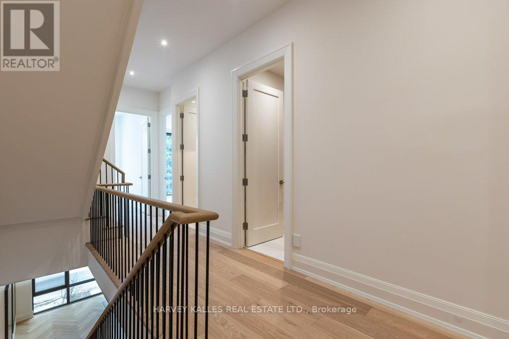 32 EVERGREEN GARDENS - 26