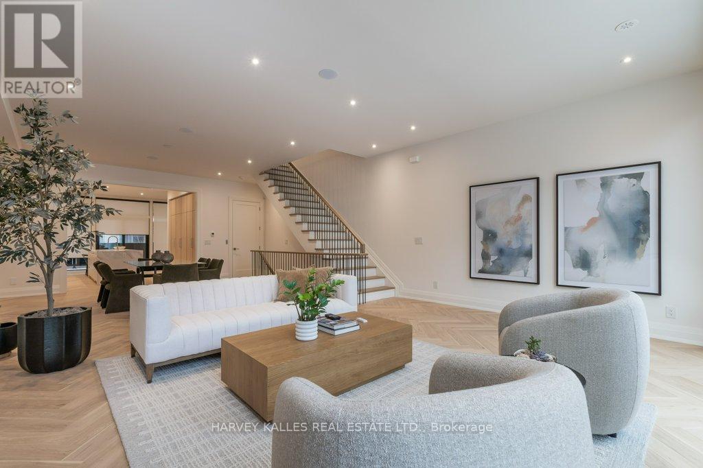 32 EVERGREEN GARDENS - 25