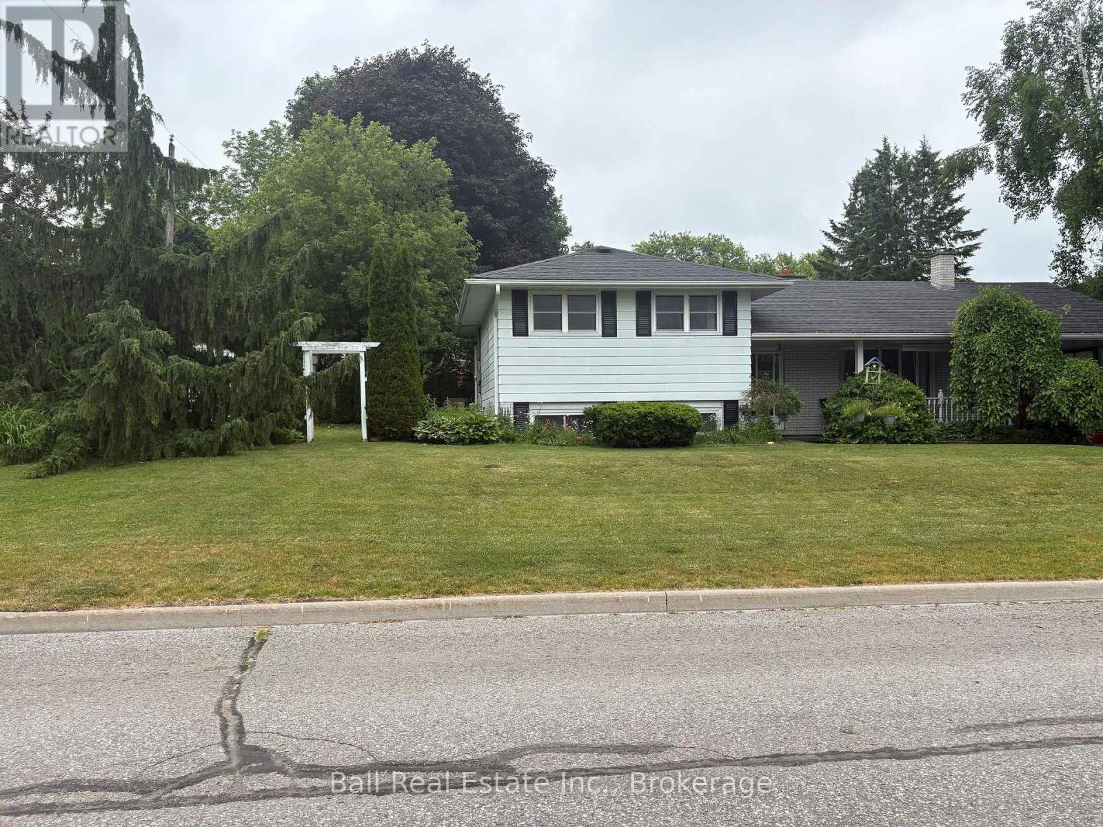 220 IRETON STREET - 1