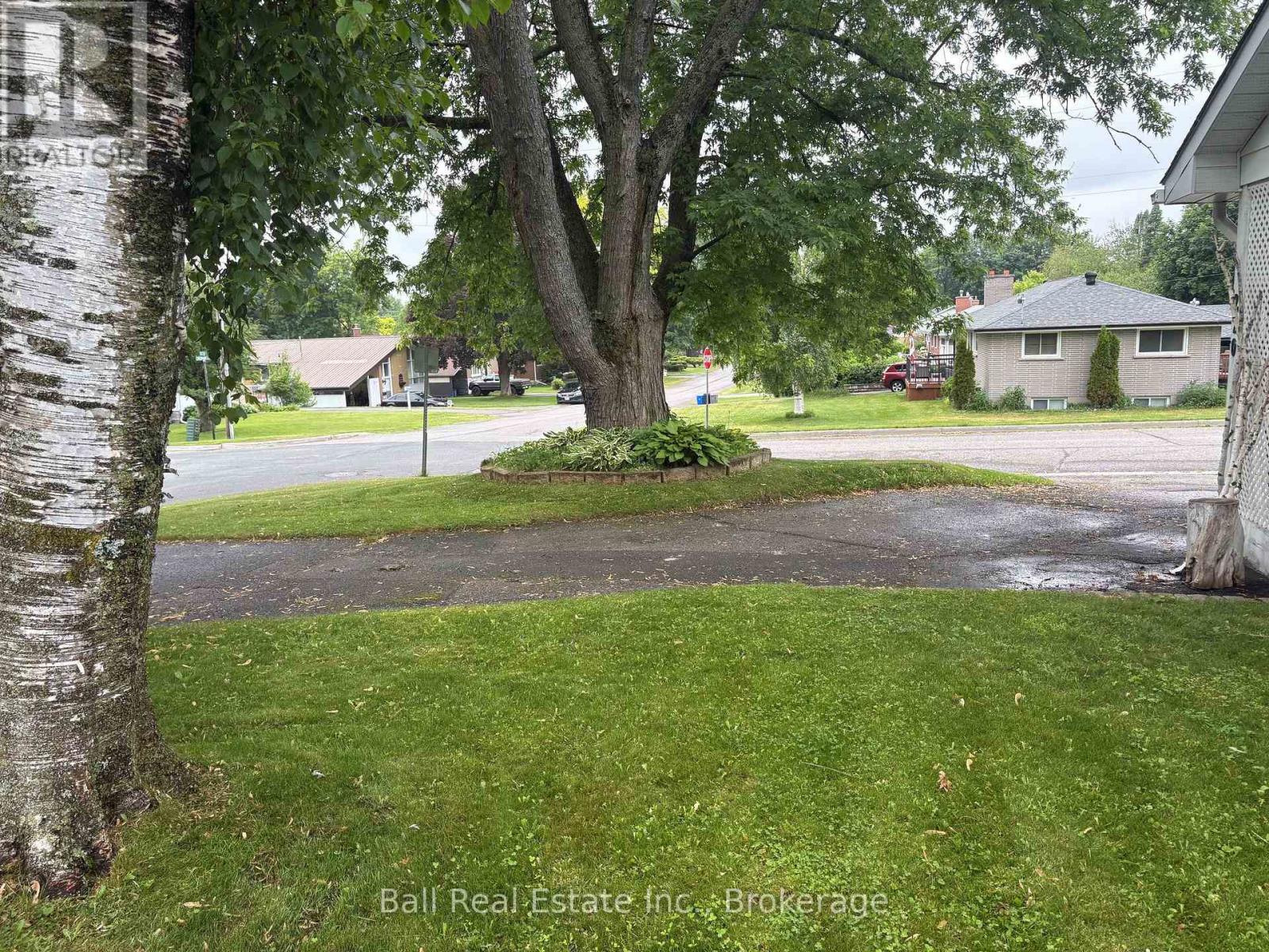 220 IRETON STREET - 32