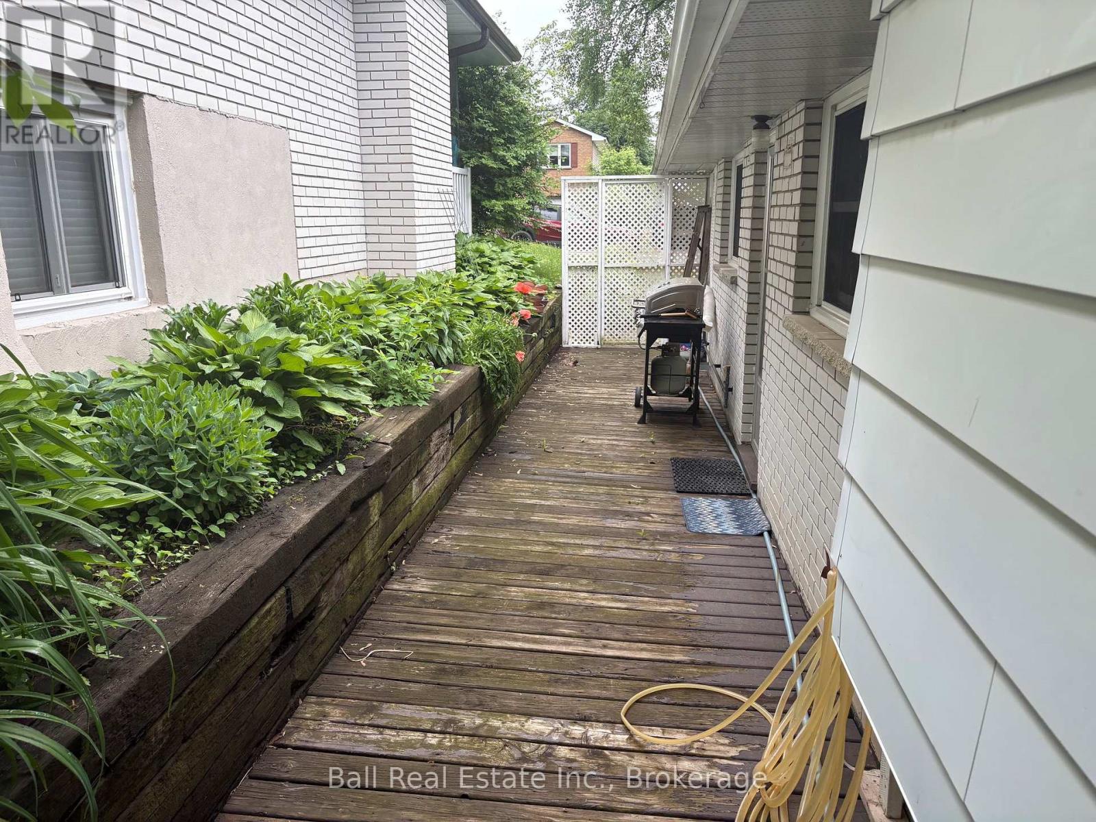 220 IRETON STREET - 28