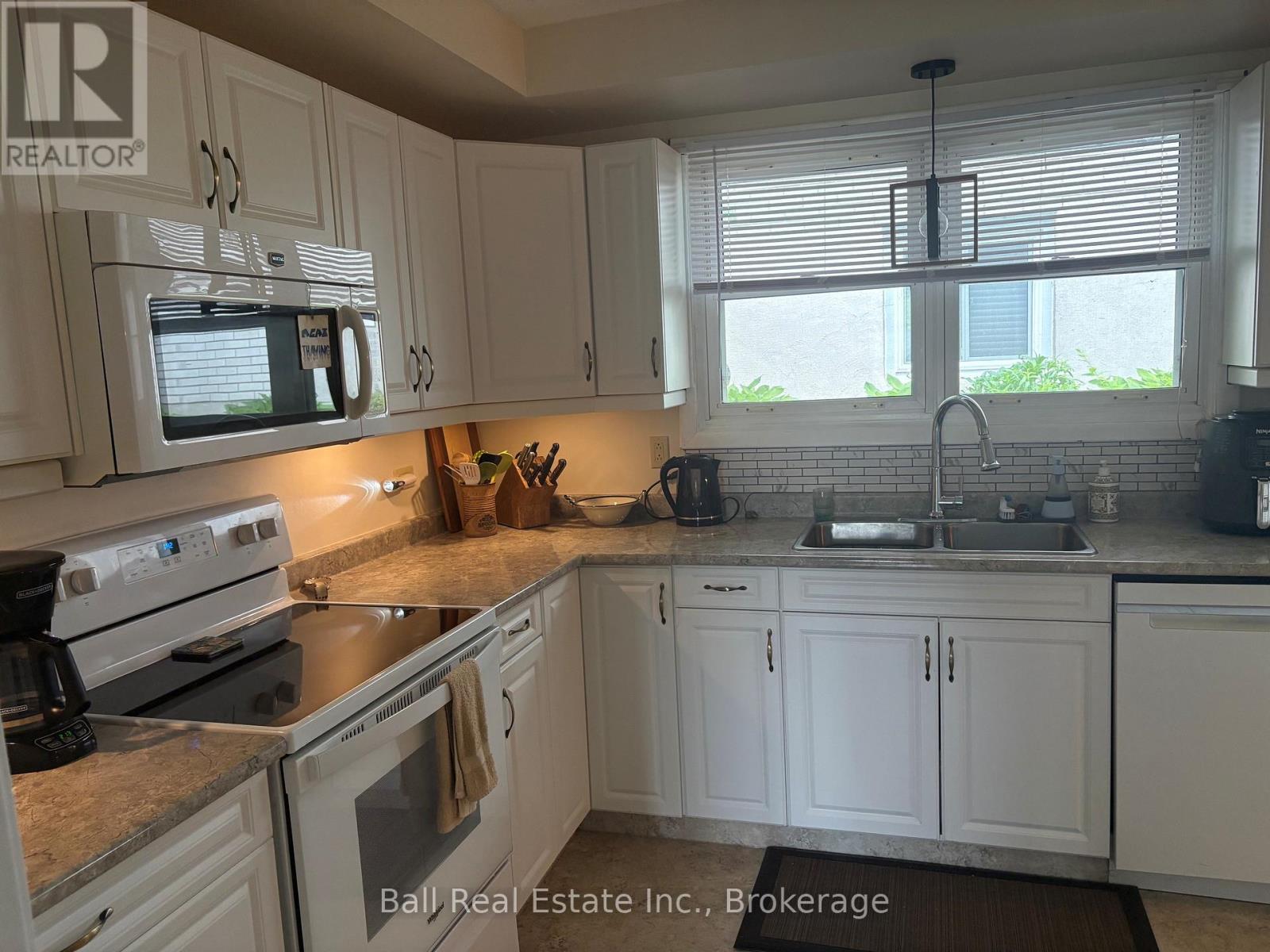 220 IRETON STREET - 9