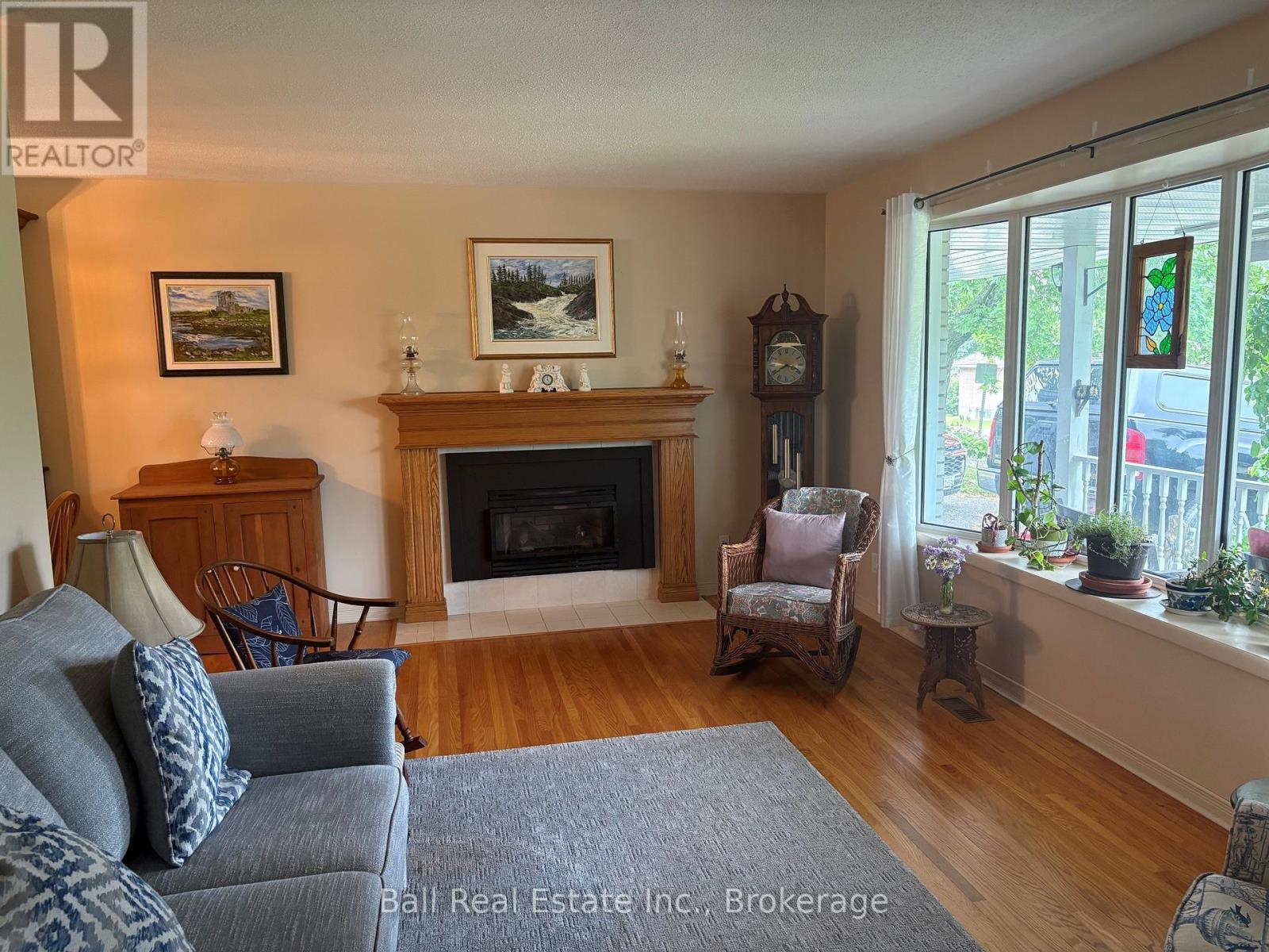 220 IRETON STREET - 6