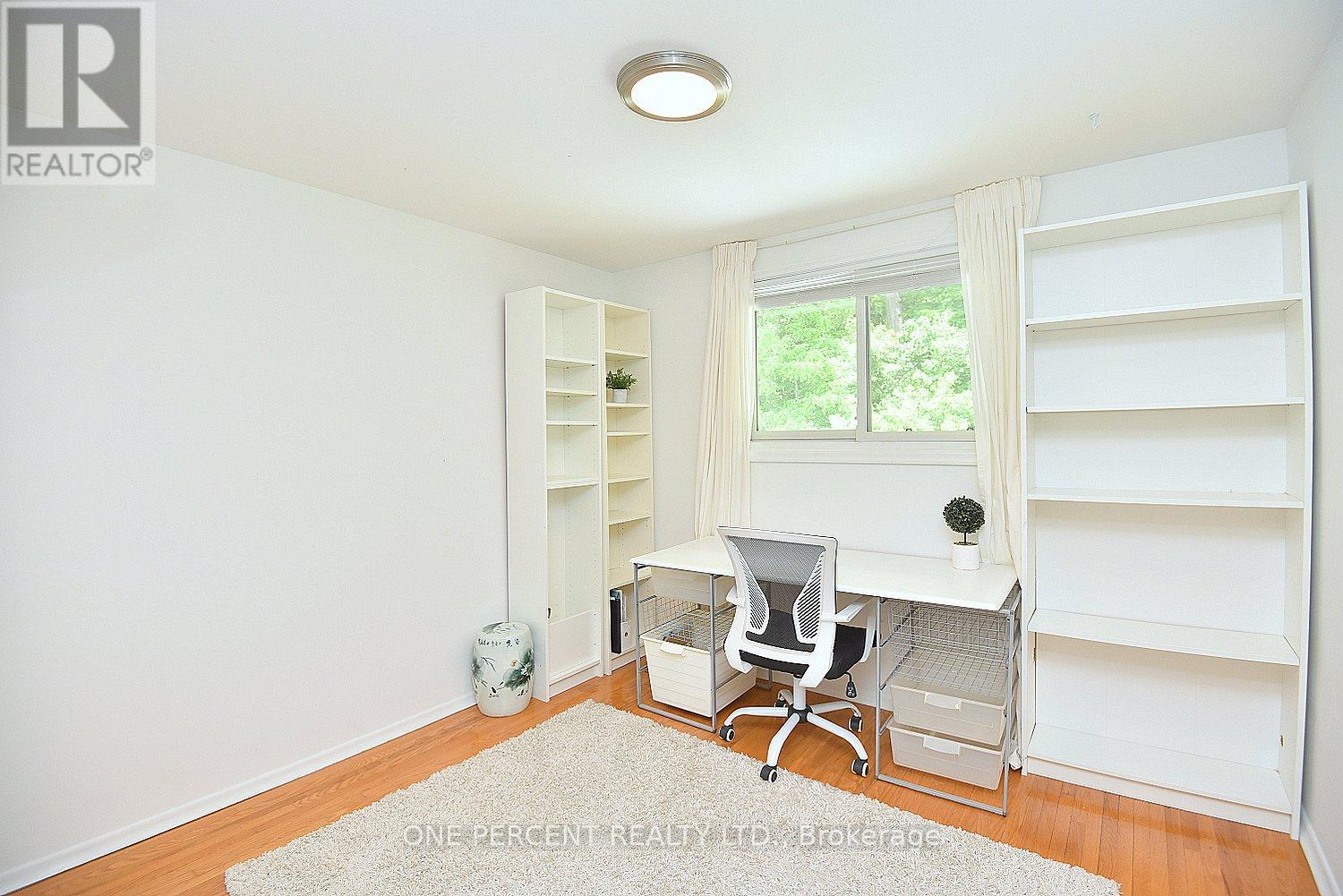 49 PARK STREET E - 26