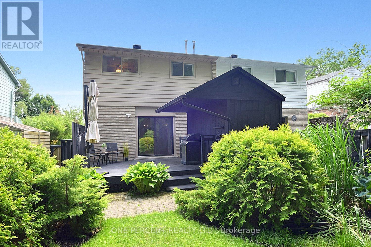 49 PARK STREET E - 40