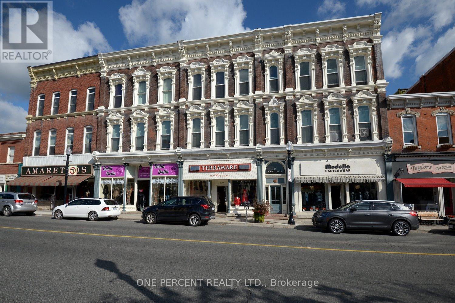 49 PARK STREET E - 44