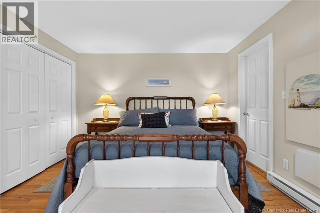 18 Jimarie Lane - 16