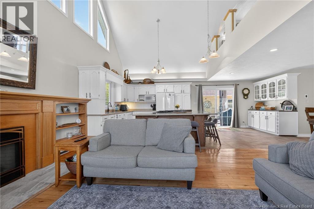 18 Jimarie Lane - 13