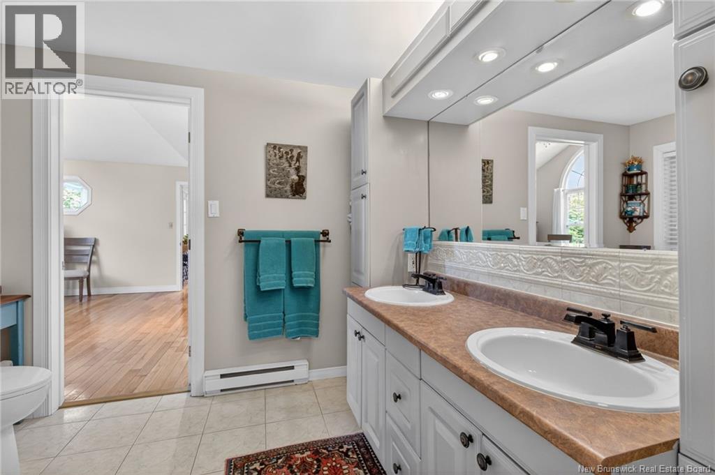 18 Jimarie Lane - 22