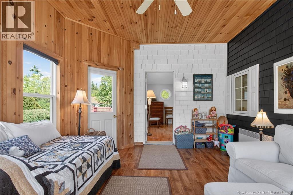 18 Jimarie Lane - 23