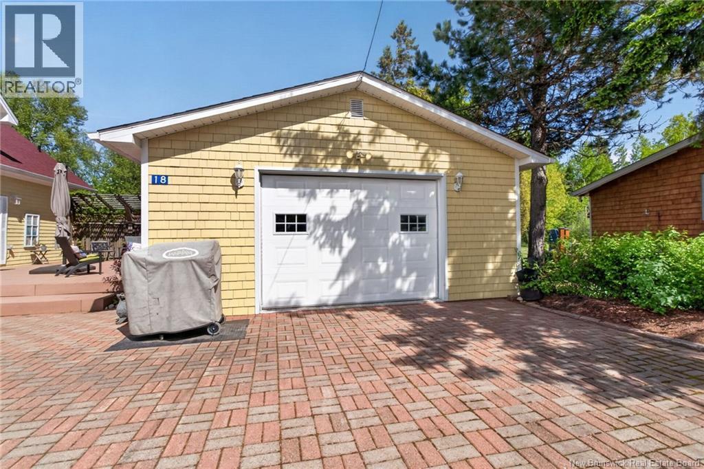 18 Jimarie Lane - 34