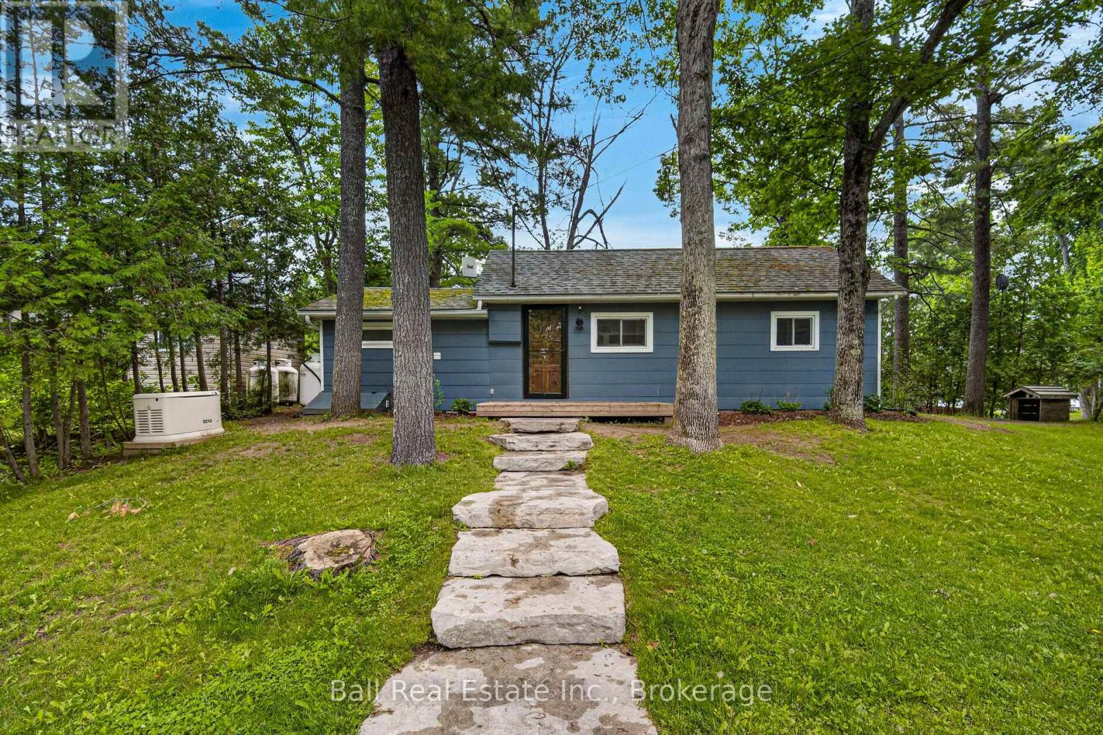 1832 - 1846 SOUTH BAY SHORE ROAD E - 10