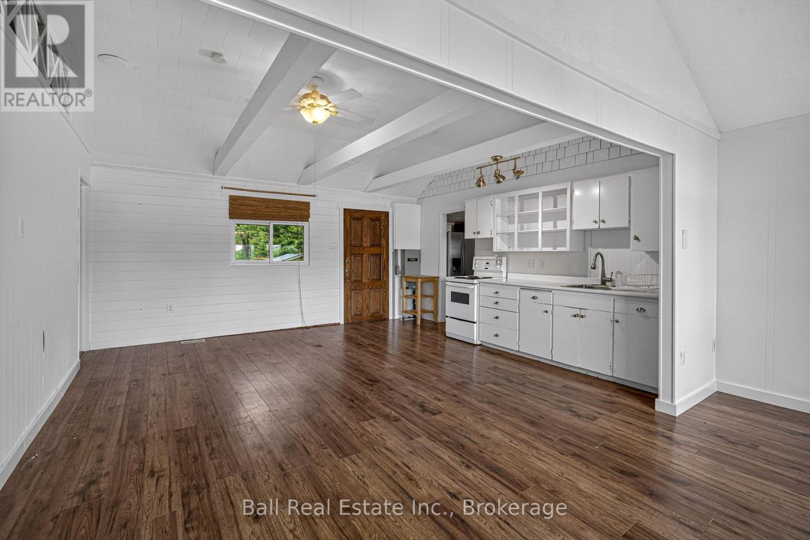 1832 - 1846 SOUTH BAY SHORE ROAD E - 13
