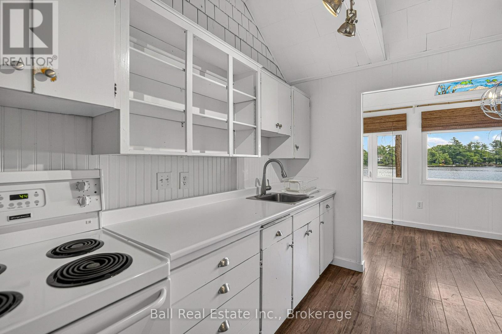 1832 - 1846 SOUTH BAY SHORE ROAD E - 15