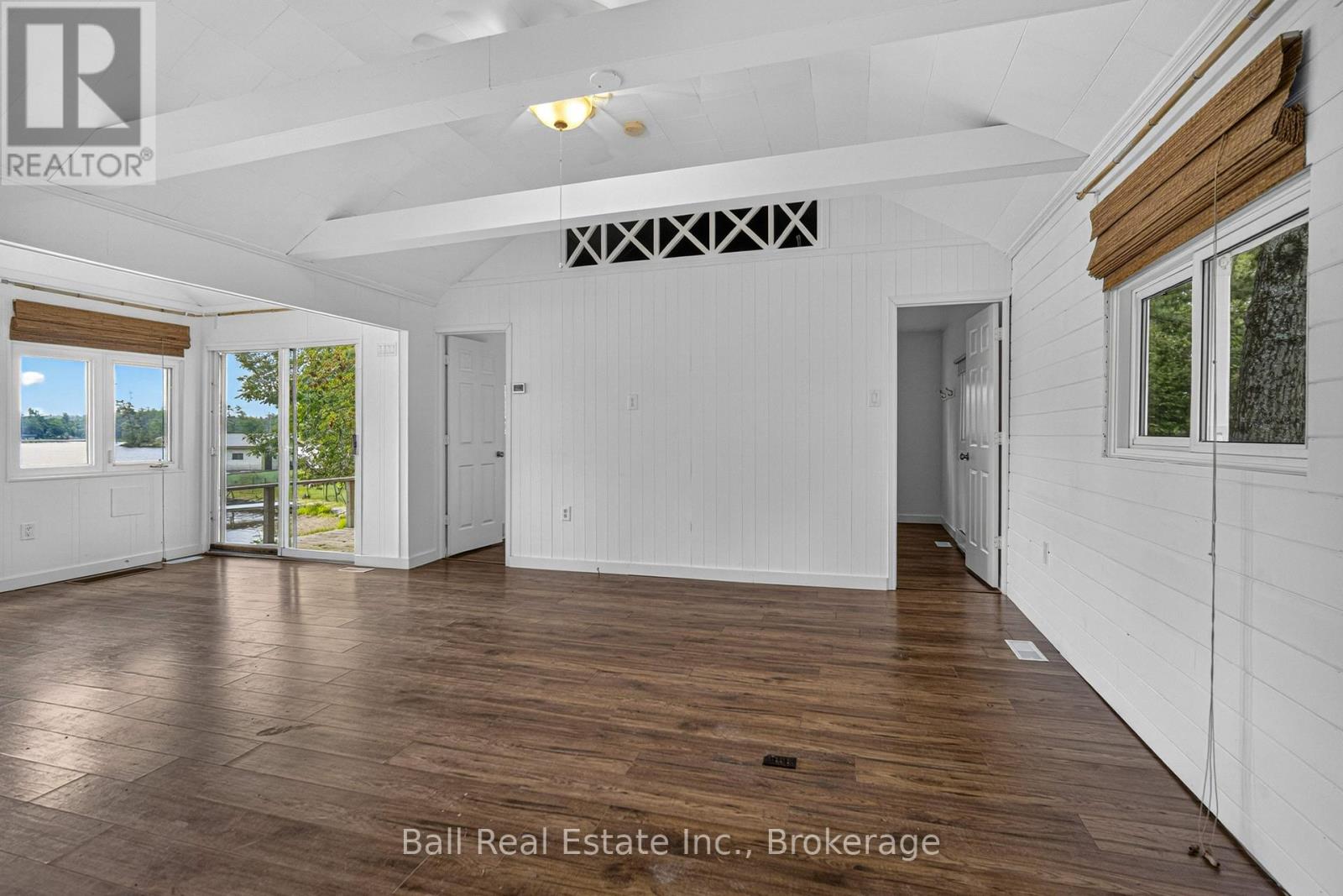 1832 - 1846 SOUTH BAY SHORE ROAD E - 16
