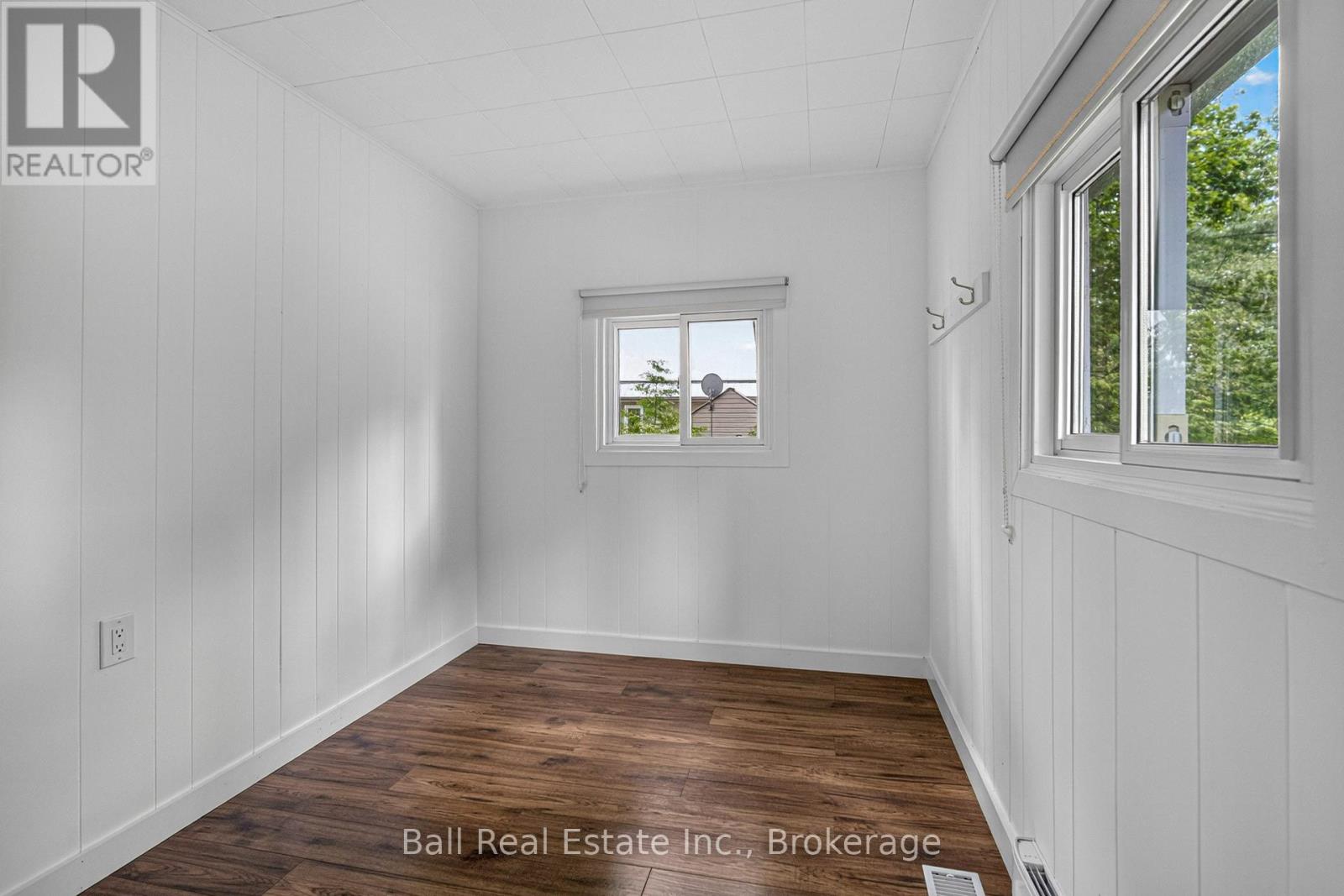 1832 - 1846 SOUTH BAY SHORE ROAD E - 17