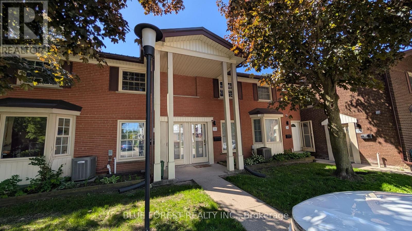 36 ARBOUR GLEN CRESCENT - 1