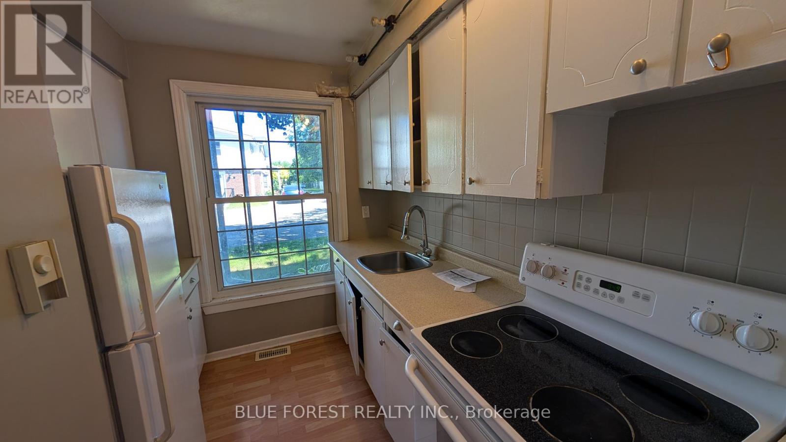 36 ARBOUR GLEN CRESCENT - 3