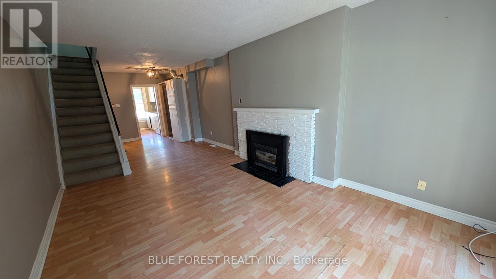 36 ARBOUR GLEN CRESCENT - 5