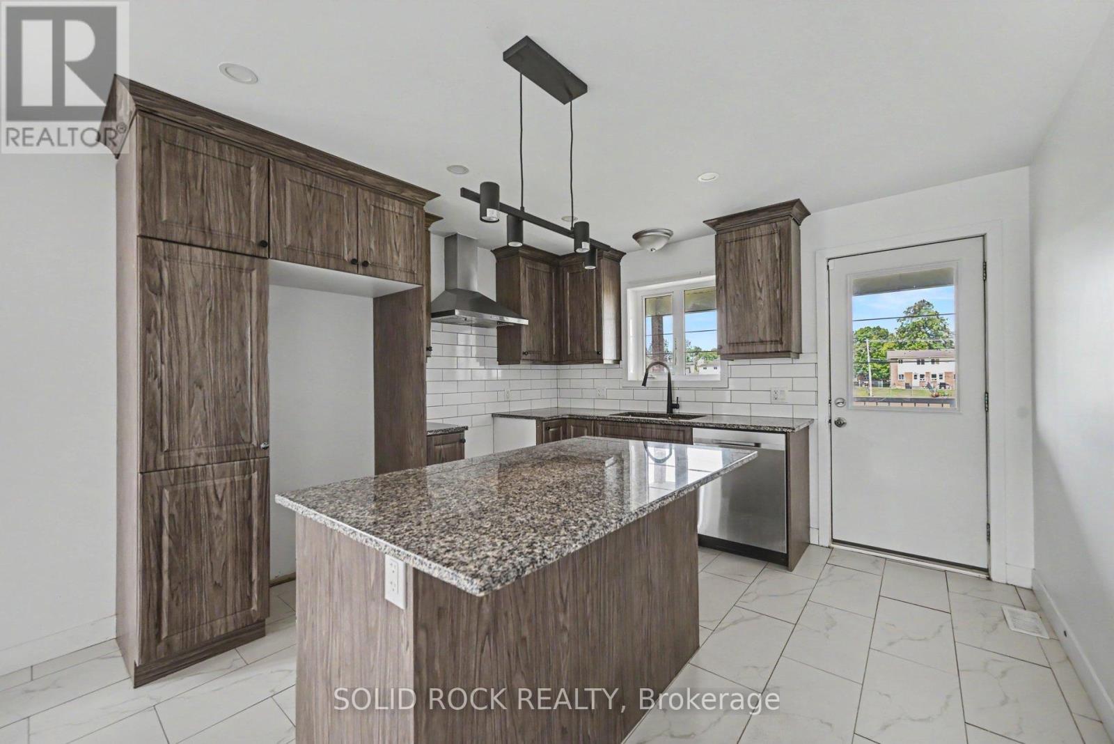 830 PORTELANCE AVENUE - 11