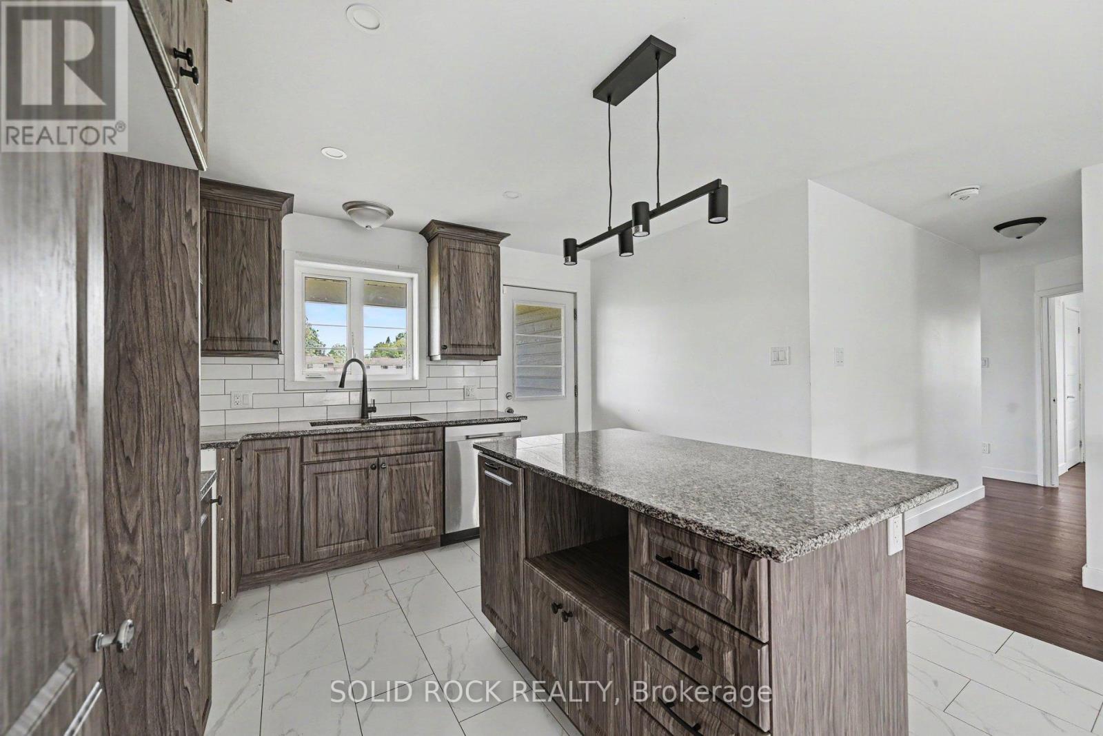 830 PORTELANCE AVENUE - 12