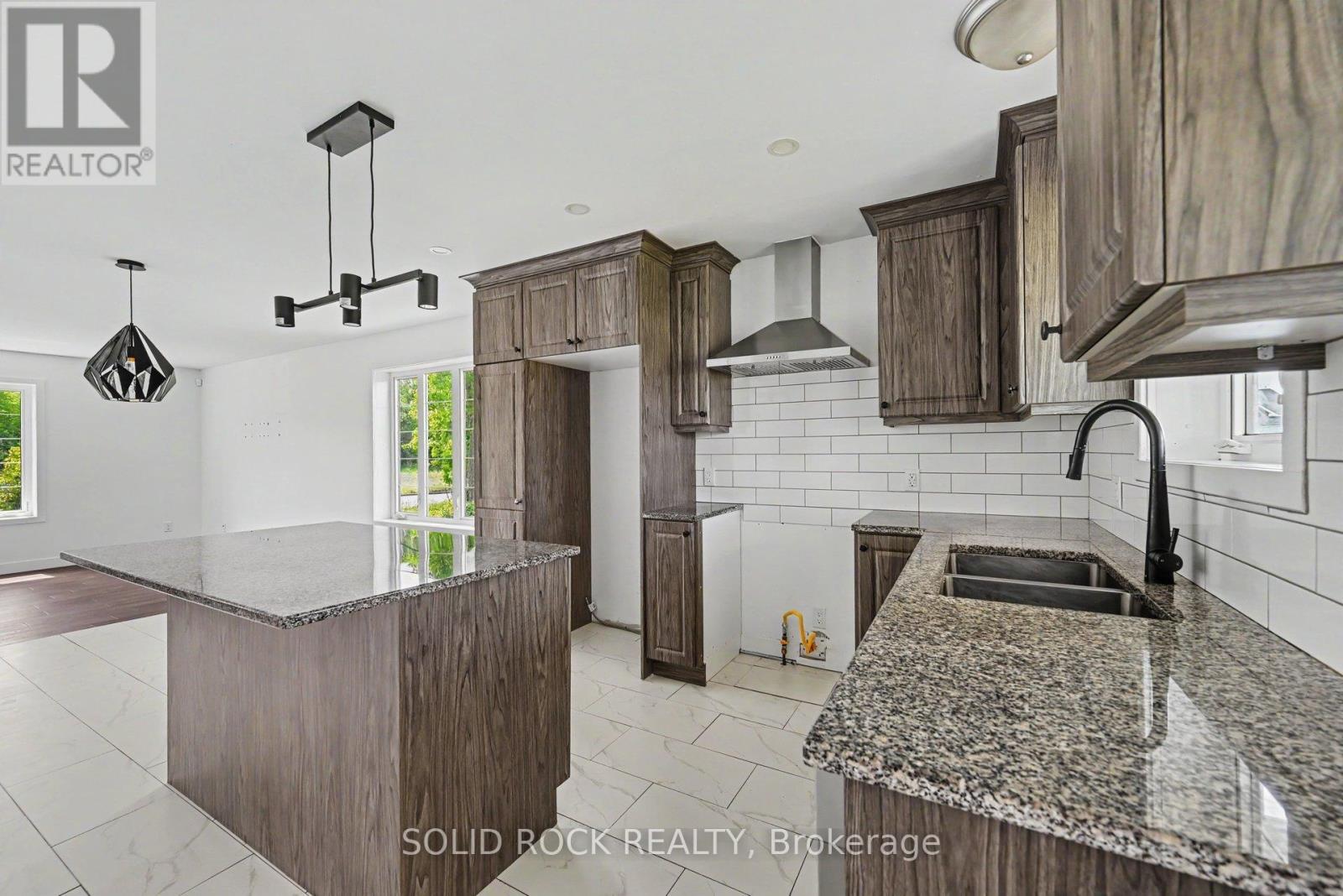 830 PORTELANCE AVENUE - 13
