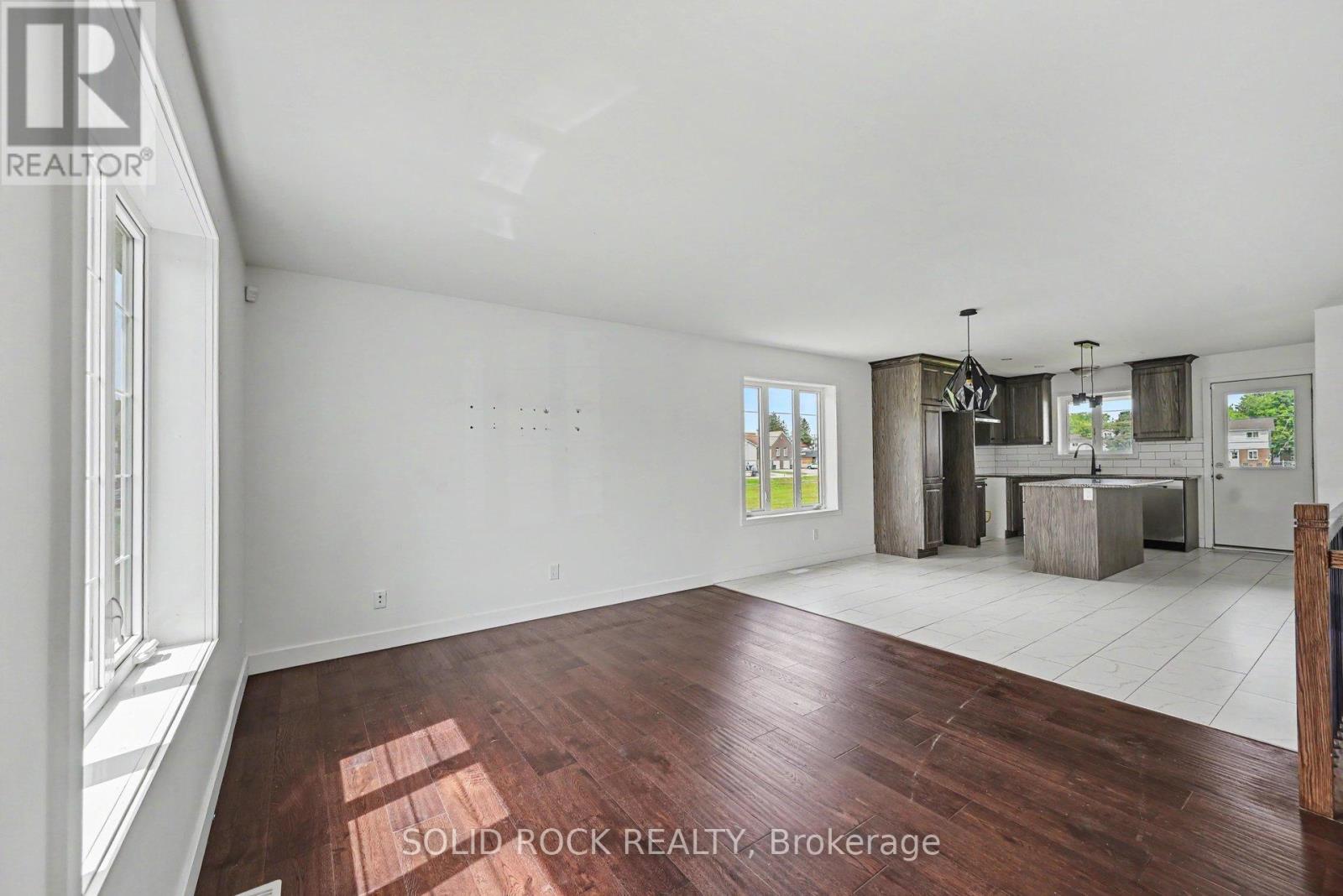 830 PORTELANCE AVENUE - 5