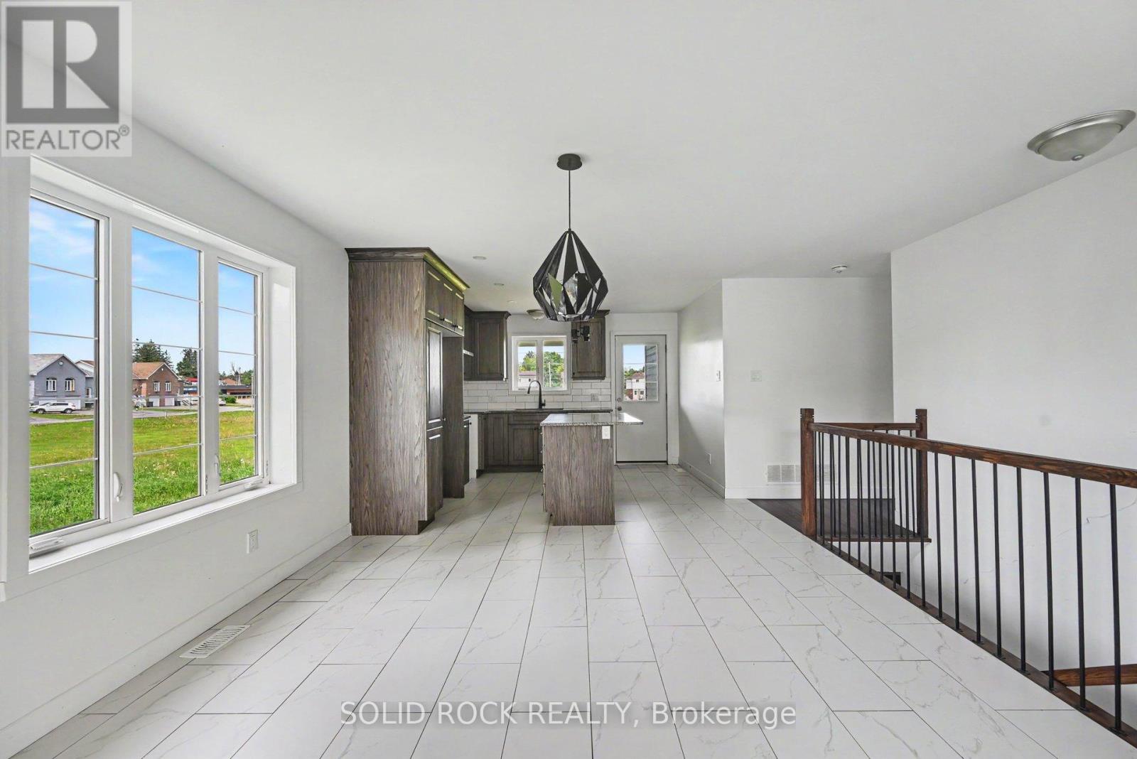 830 PORTELANCE AVENUE - 9