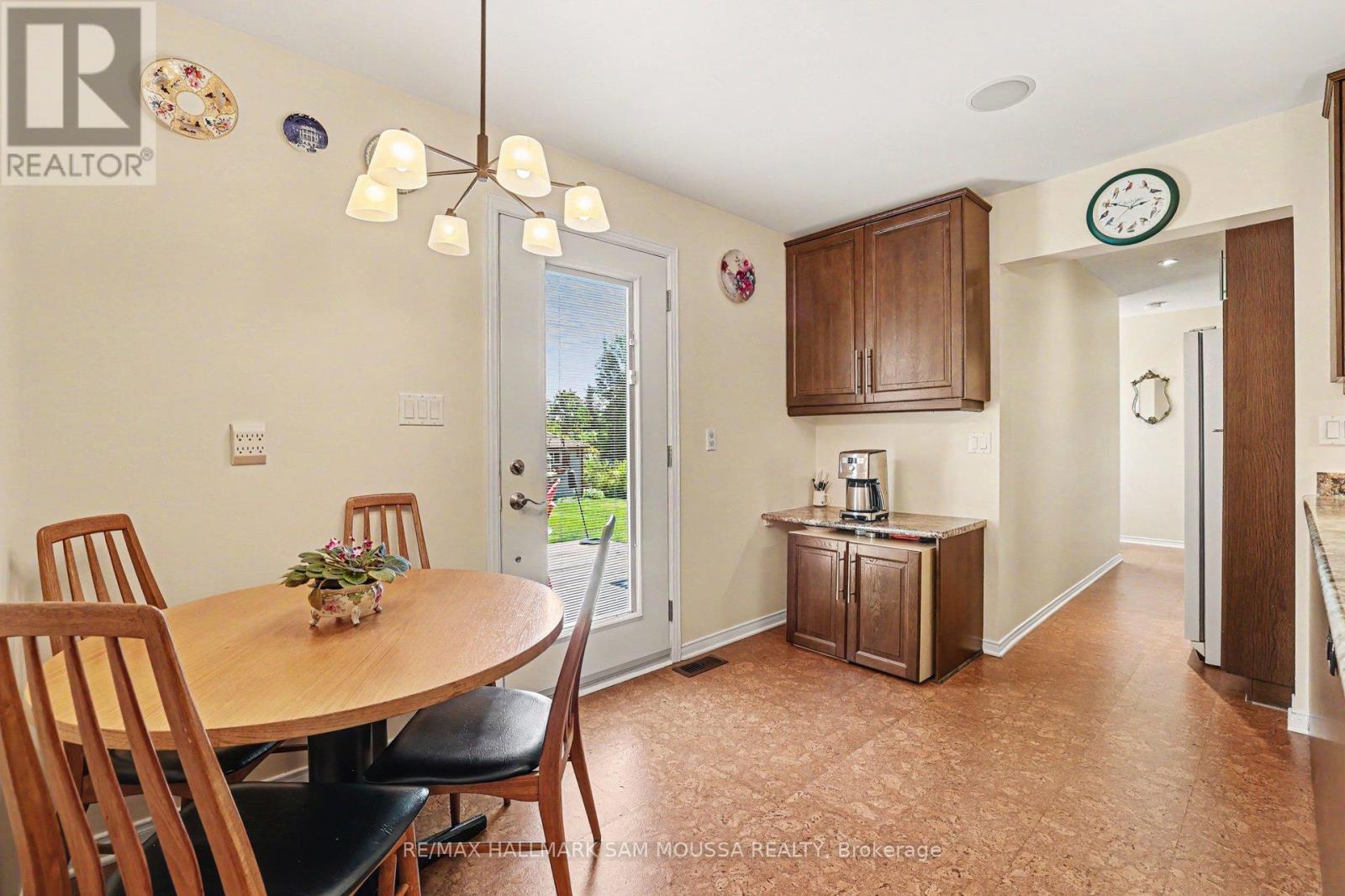 6482 HARVEST GROVE DRIVE — photo 20 of 48