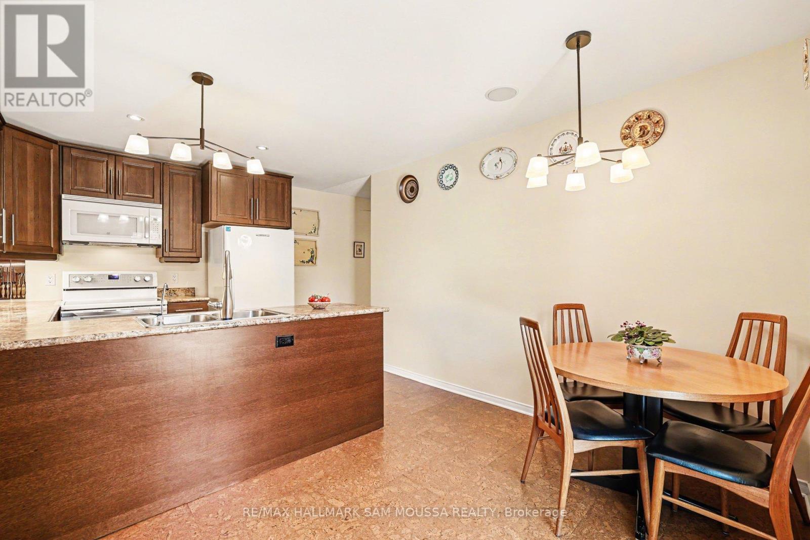 6482 HARVEST GROVE DRIVE — photo 22 of 48
