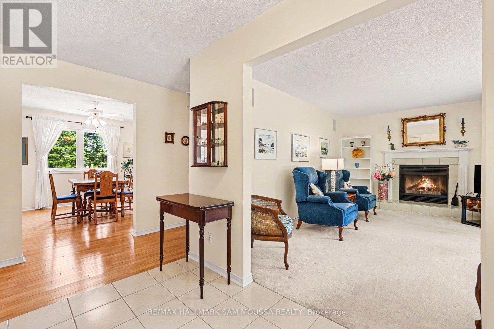 6482 HARVEST GROVE DRIVE — photo 9 of 48