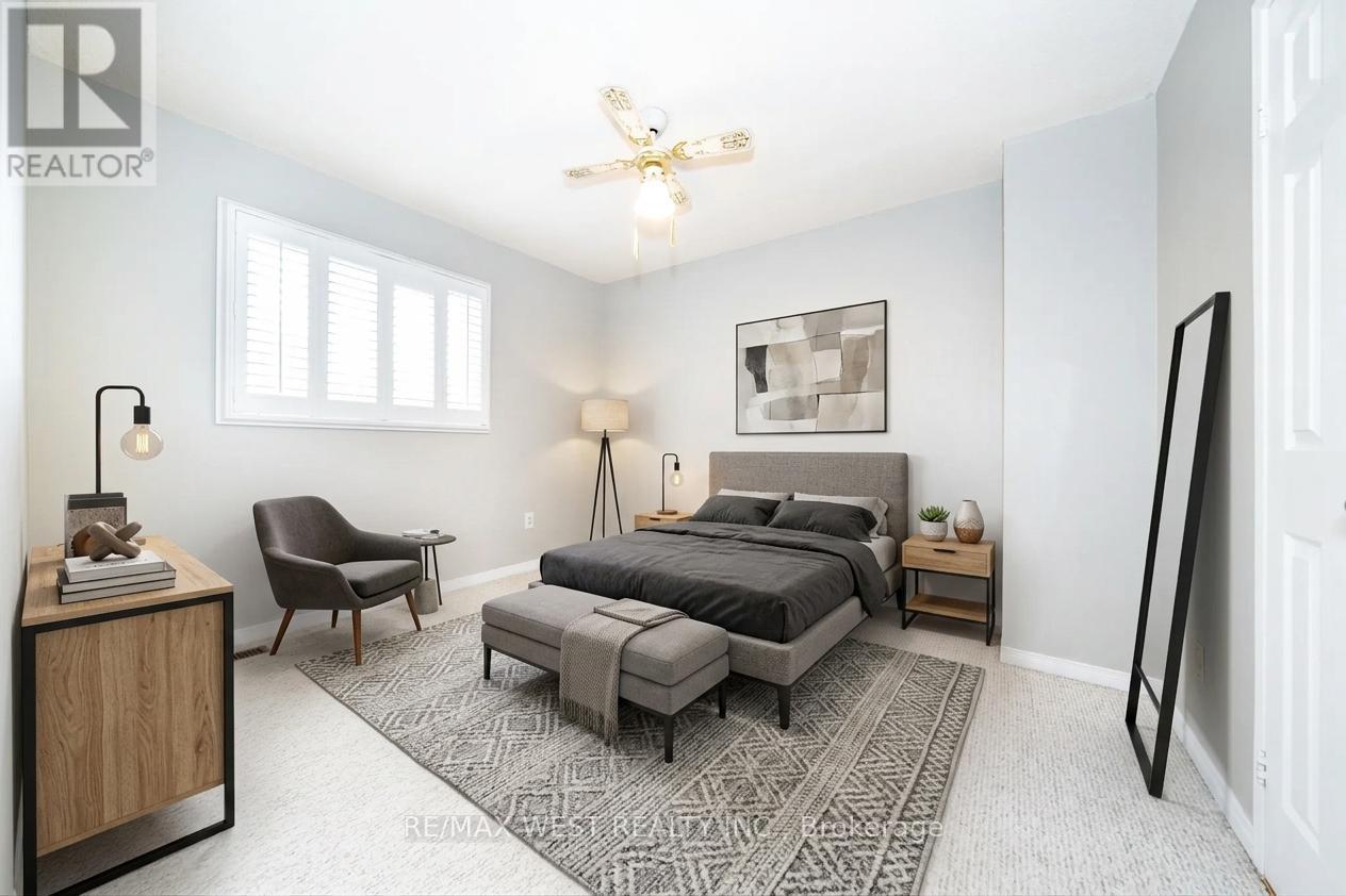 6 HAWKINS CRESCENT - 11