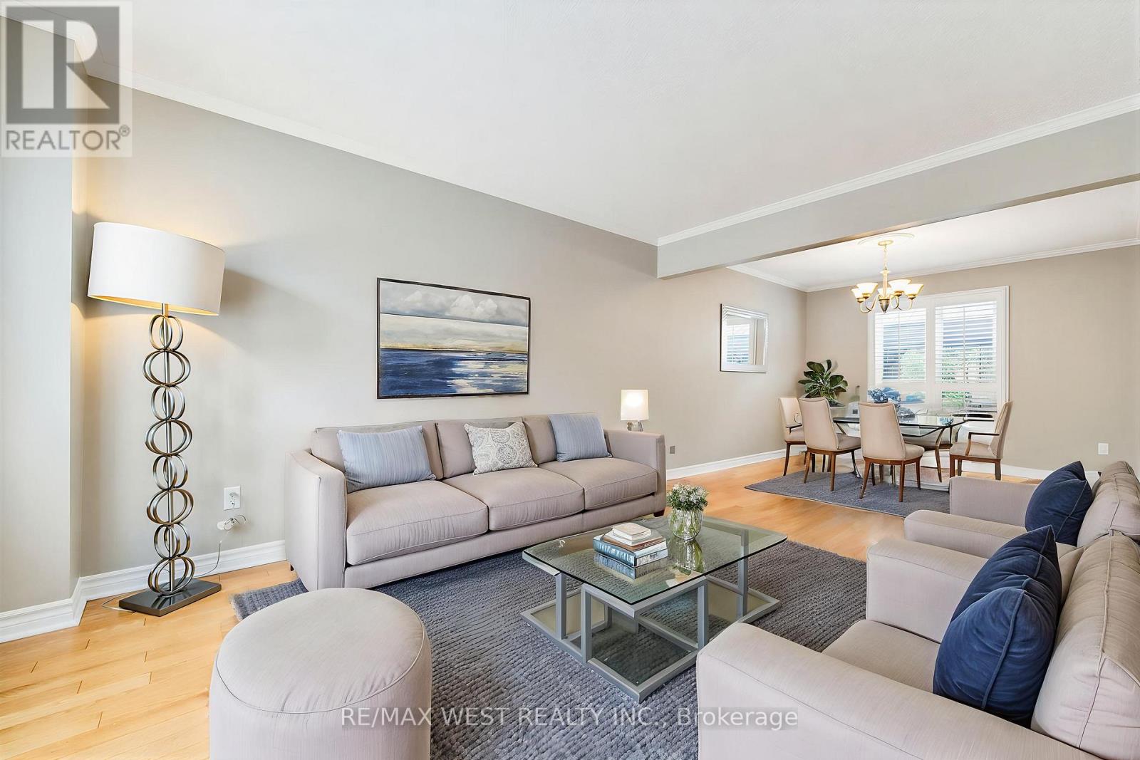 6 HAWKINS CRESCENT - 3