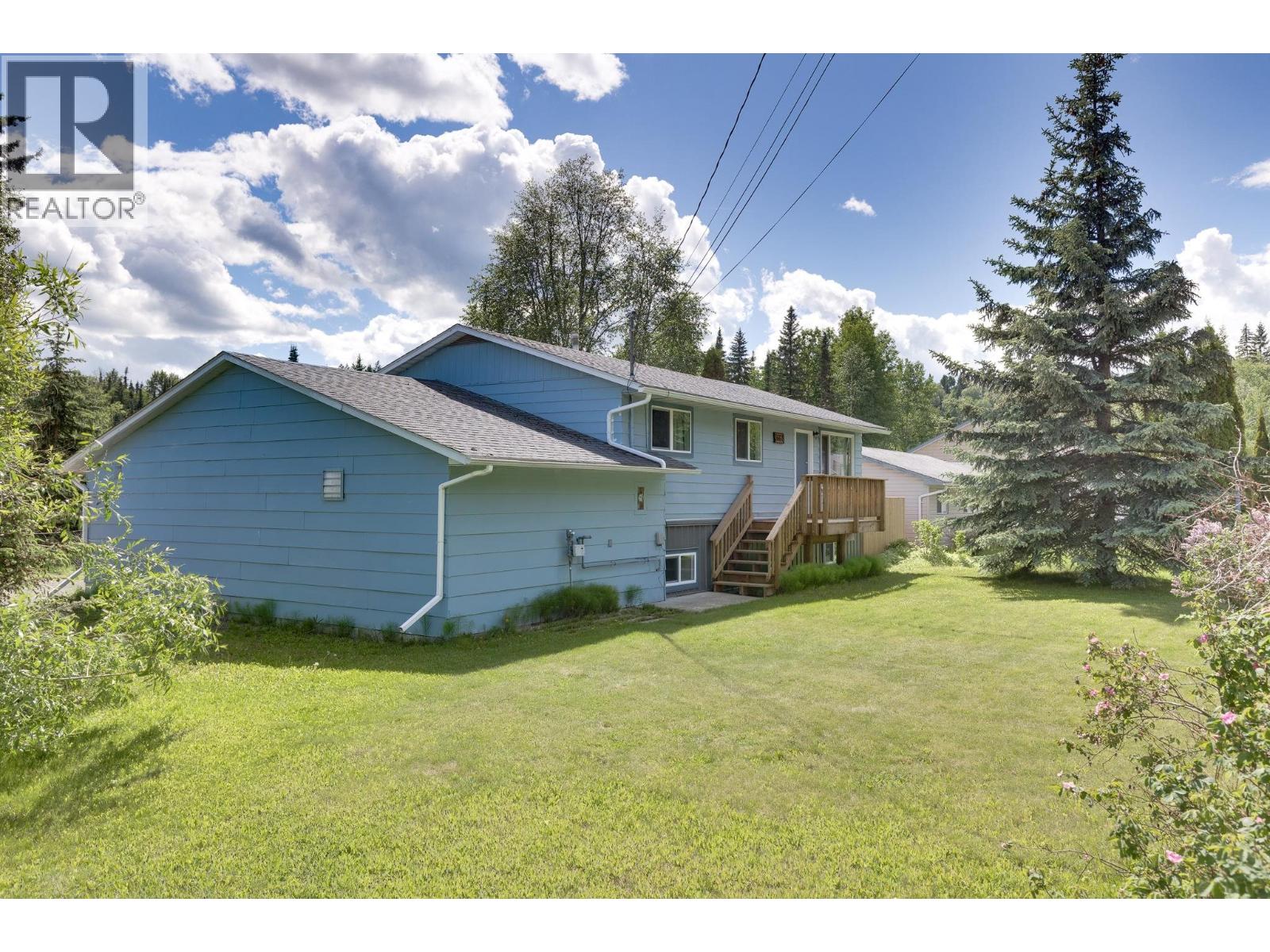 Photo 27 of 31 — 3667 WINSLOW DRIVE · Prince George, BC