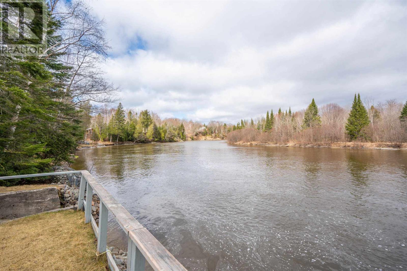 98 Whispering Pines RD - 3