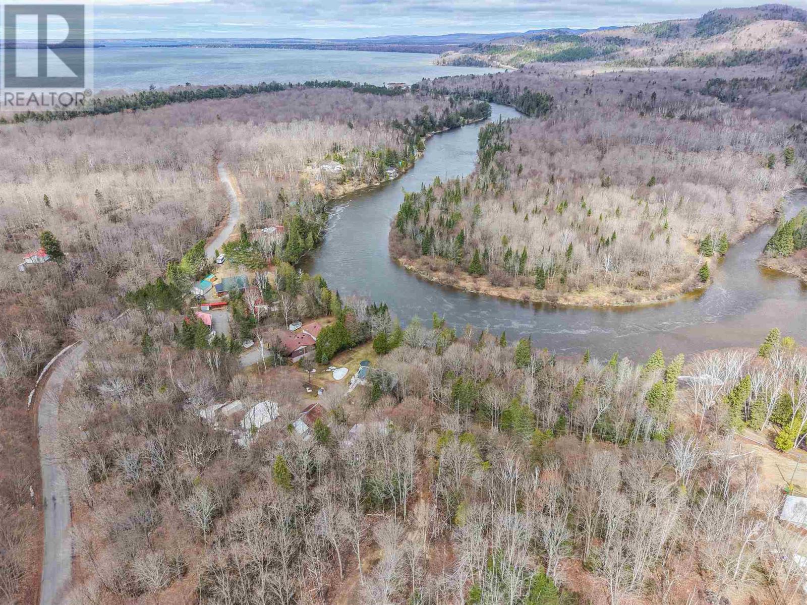 98 Whispering Pines RD - 37